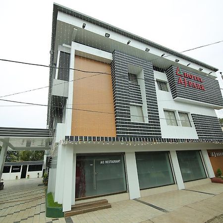 Hotel A J Park Alappuzha Dış mekan fotoğraf