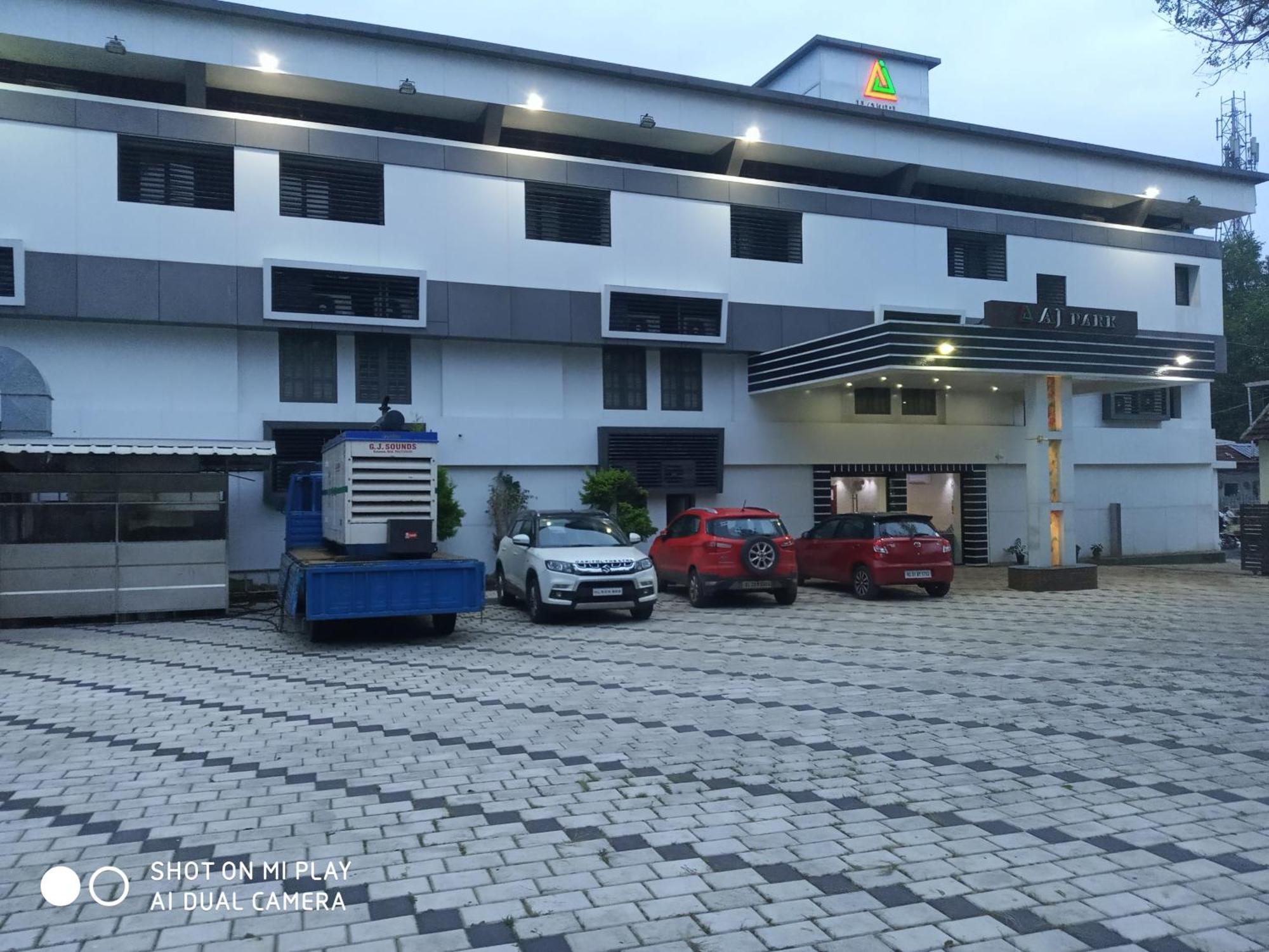 Hotel A J Park Alappuzha Dış mekan fotoğraf