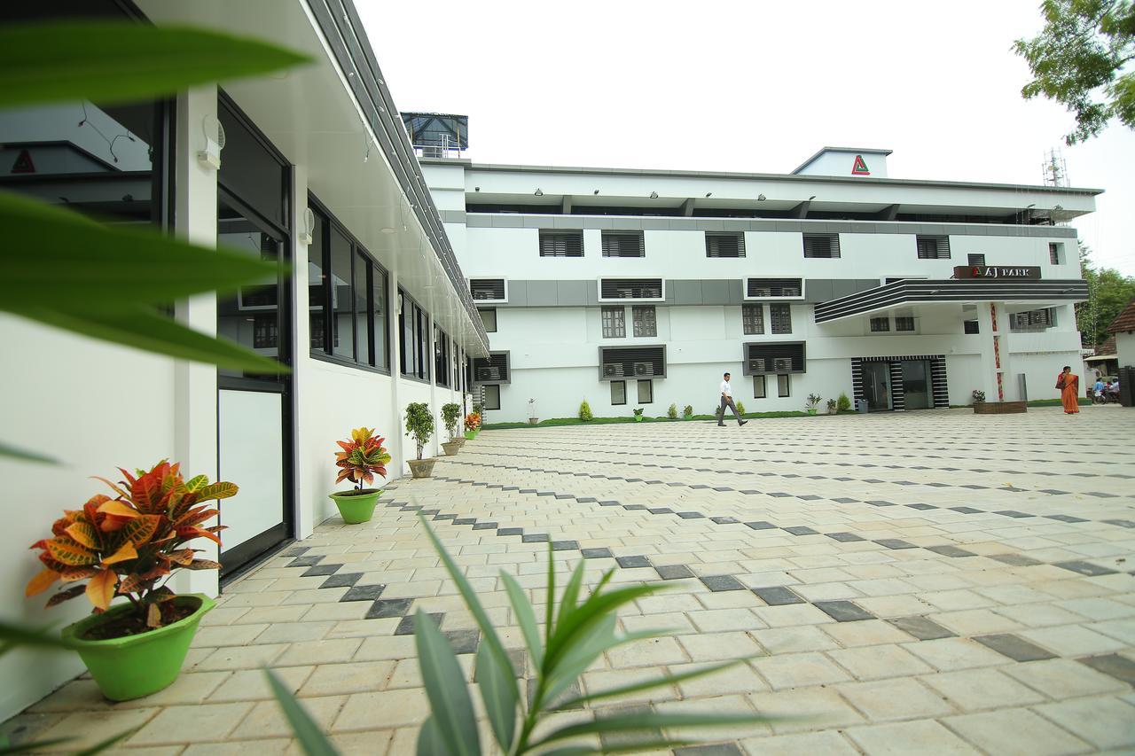 Hotel A J Park Alappuzha Dış mekan fotoğraf