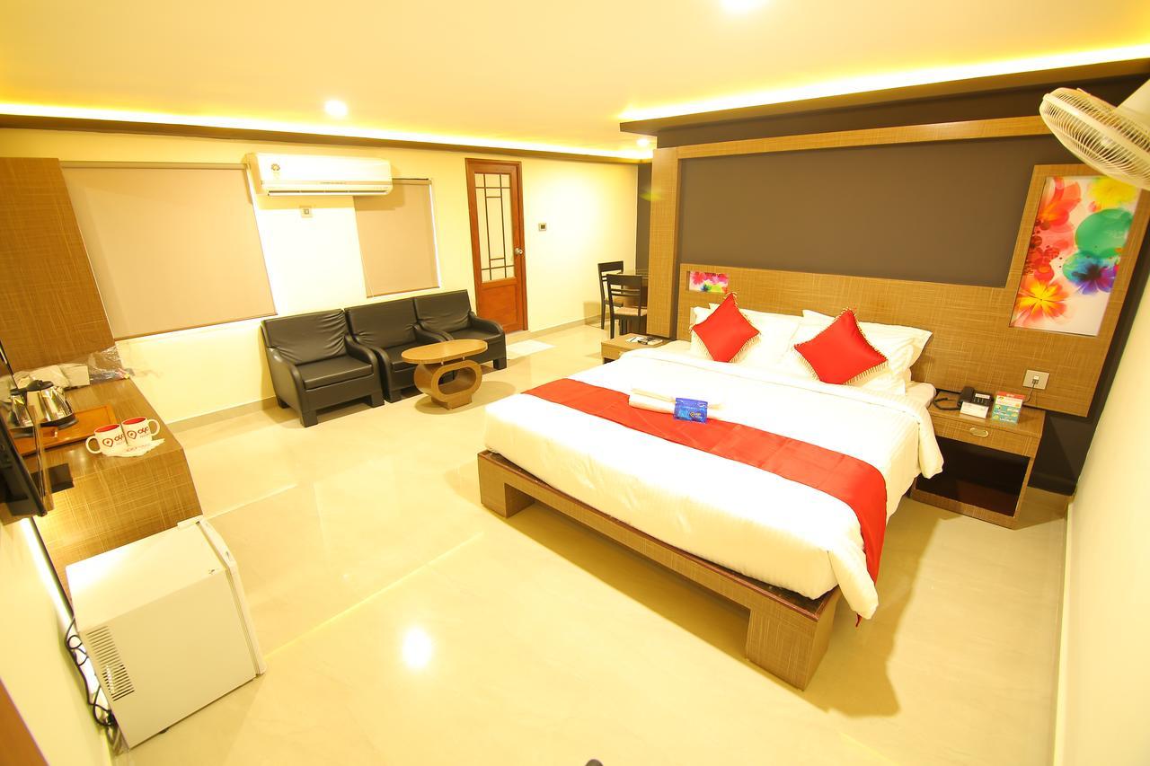 Hotel A J Park Alappuzha Dış mekan fotoğraf