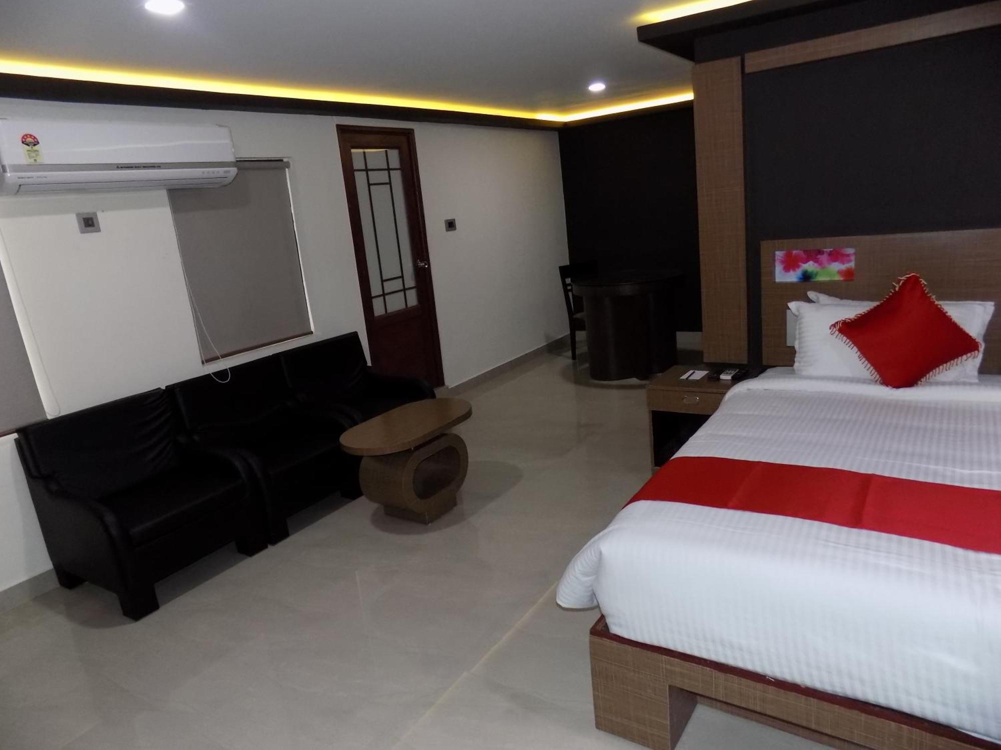 Hotel A J Park Alappuzha Dış mekan fotoğraf