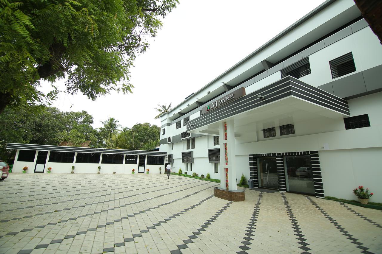 Hotel A J Park Alappuzha Dış mekan fotoğraf