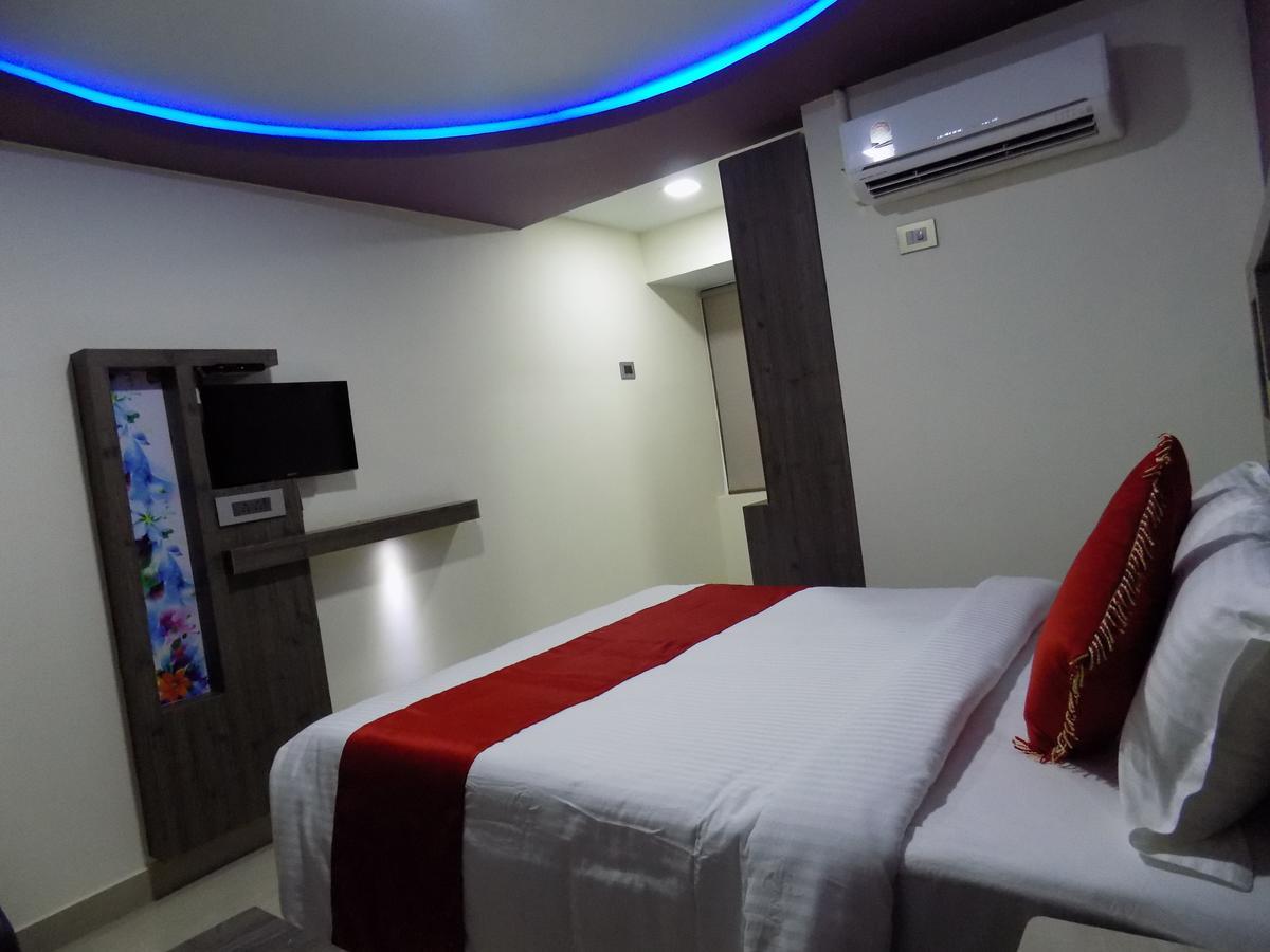 Hotel A J Park Alappuzha Dış mekan fotoğraf